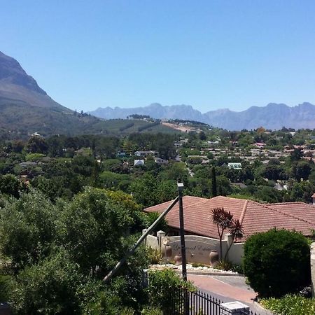 29 Carissa Street Apartamento Somerset West Exterior foto