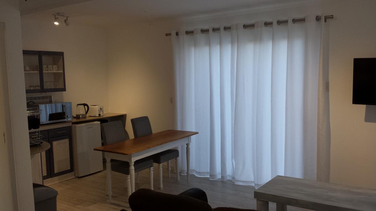 29 Carissa Street Apartamento Somerset West Exterior foto