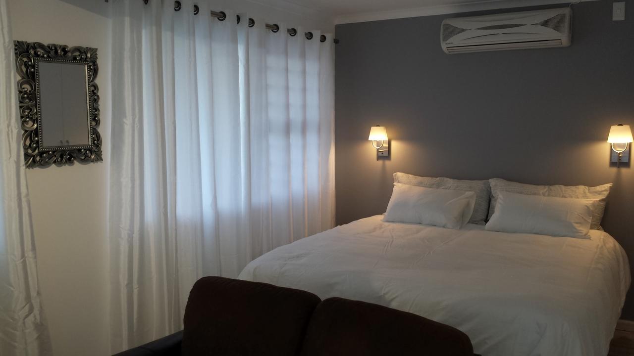29 Carissa Street Apartamento Somerset West Exterior foto