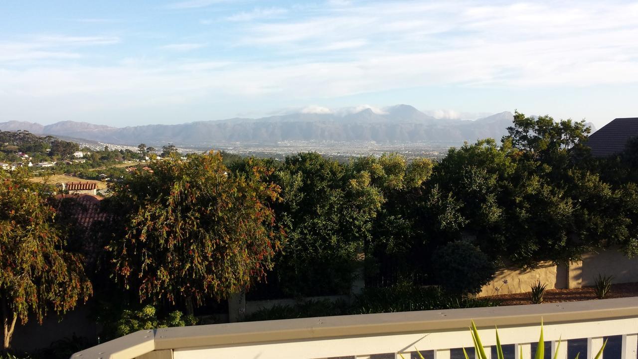 29 Carissa Street Apartamento Somerset West Exterior foto